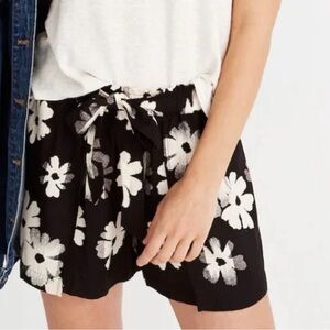 Madewell Drapey Floral Black and Cream Women's Shorts
